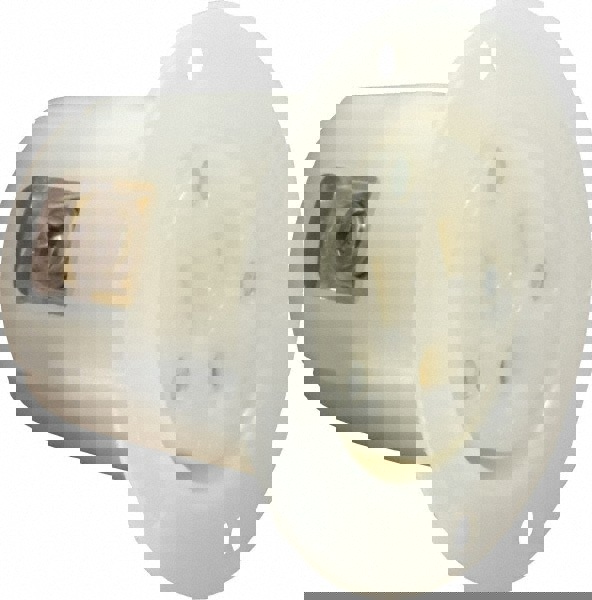 Straight Blade Single Receptacle: NEMA 5-15R, 15 Amps, Self-Grounding